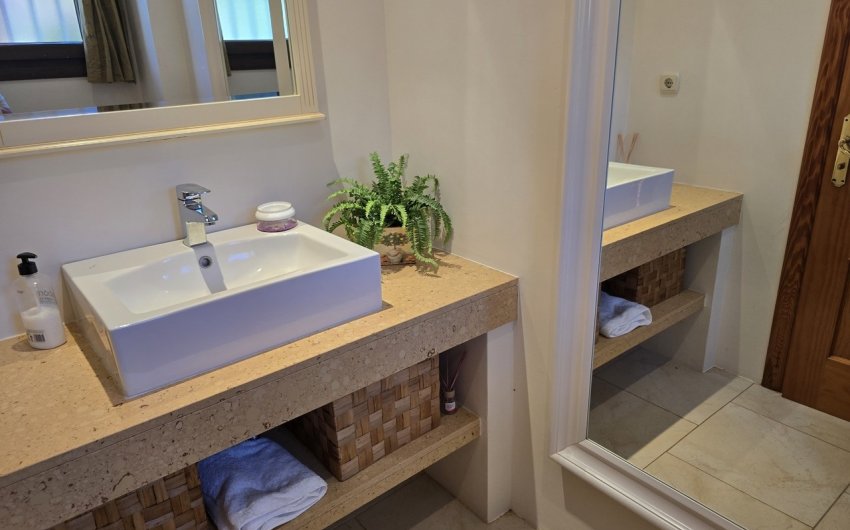 Revente - Villa -
Vinuela - Inland