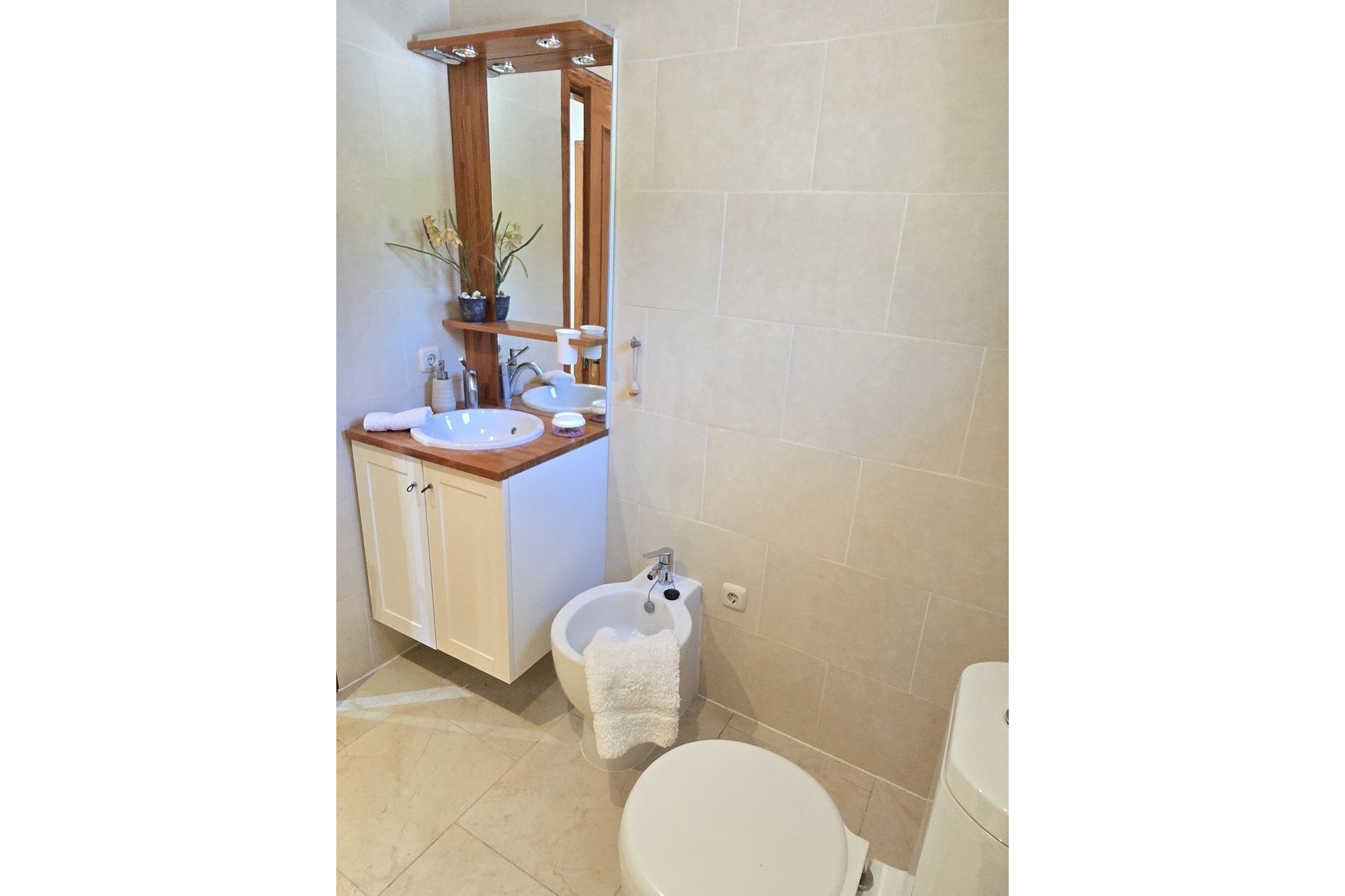 Revente - Villa -
Vinuela - Inland