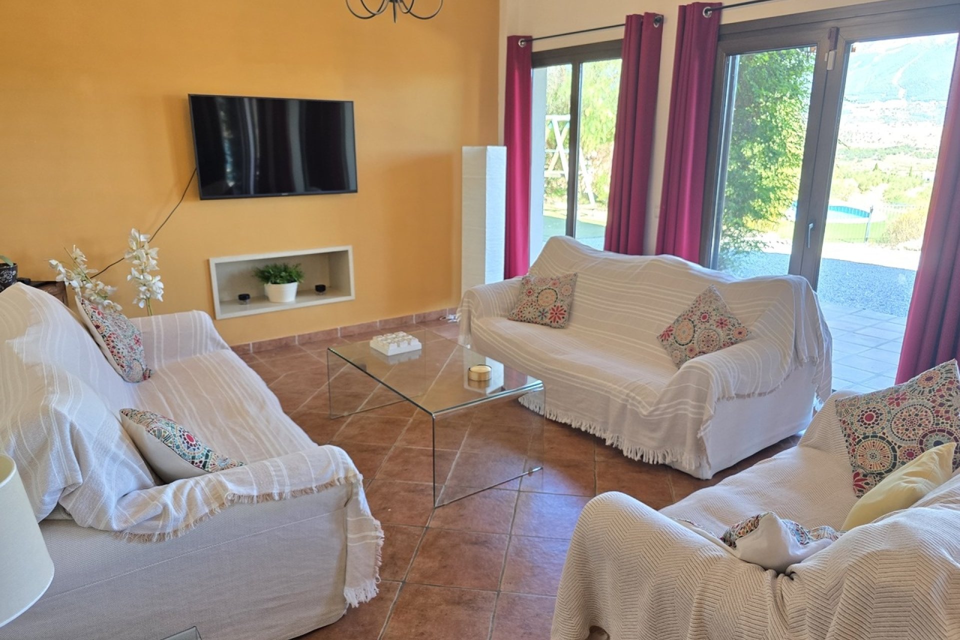 Revente - Villa -
Vinuela - Inland