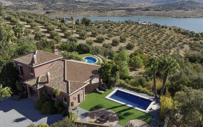 Revente - Villa -
Vinuela - Inland