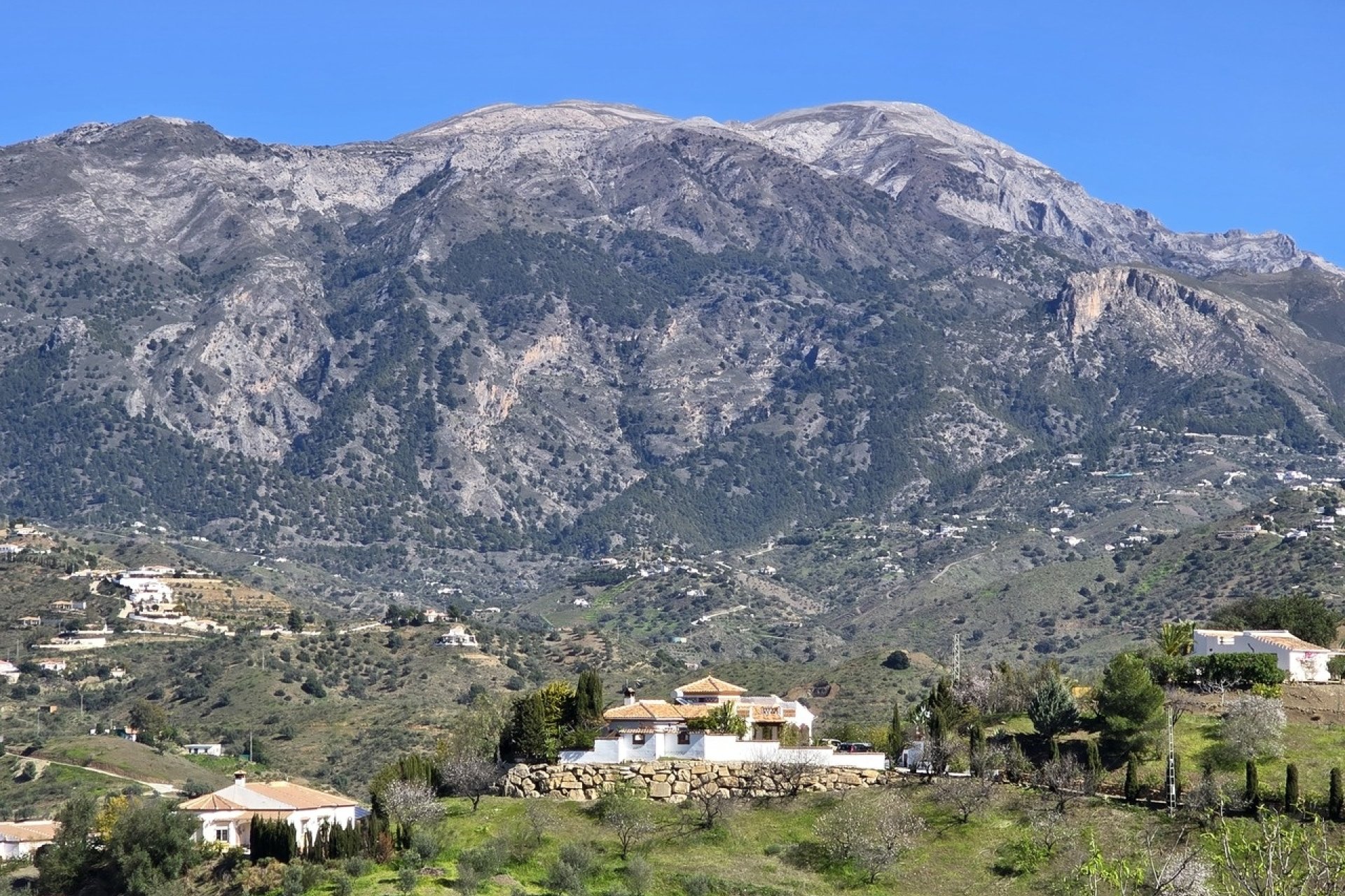 Revente - Villa -
Vinuela - Inland