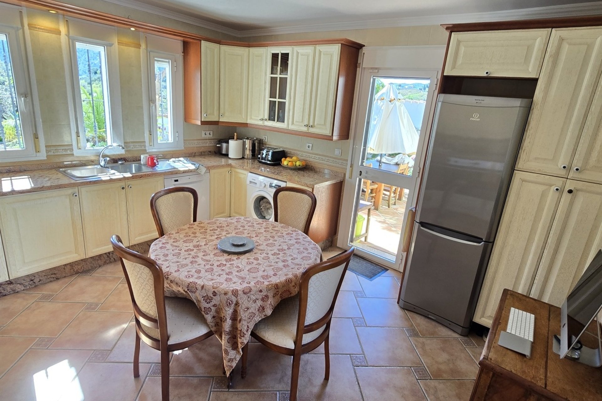 Revente - Villa -
Vinuela - Inland