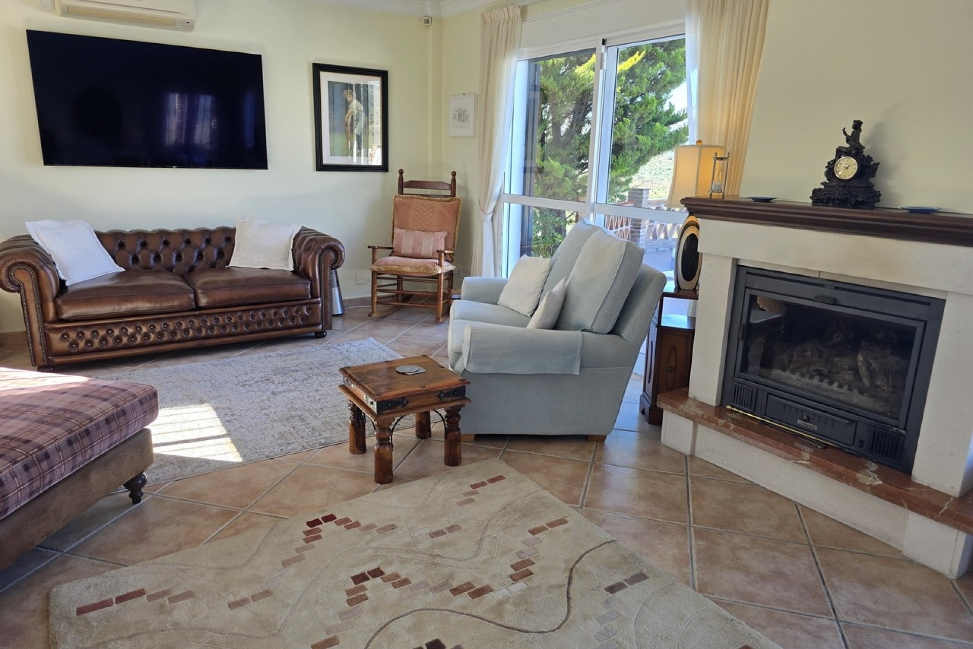 Revente - Villa -
Vinuela - Inland