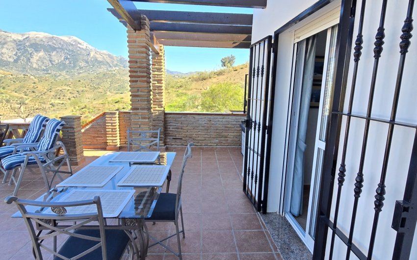 Revente - Villa -
Vinuela - Inland