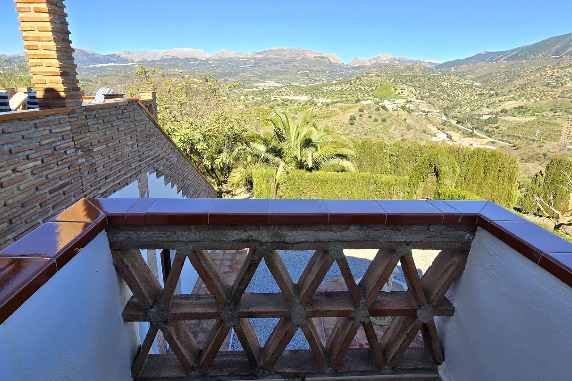 Revente - Villa -
Vinuela - Inland