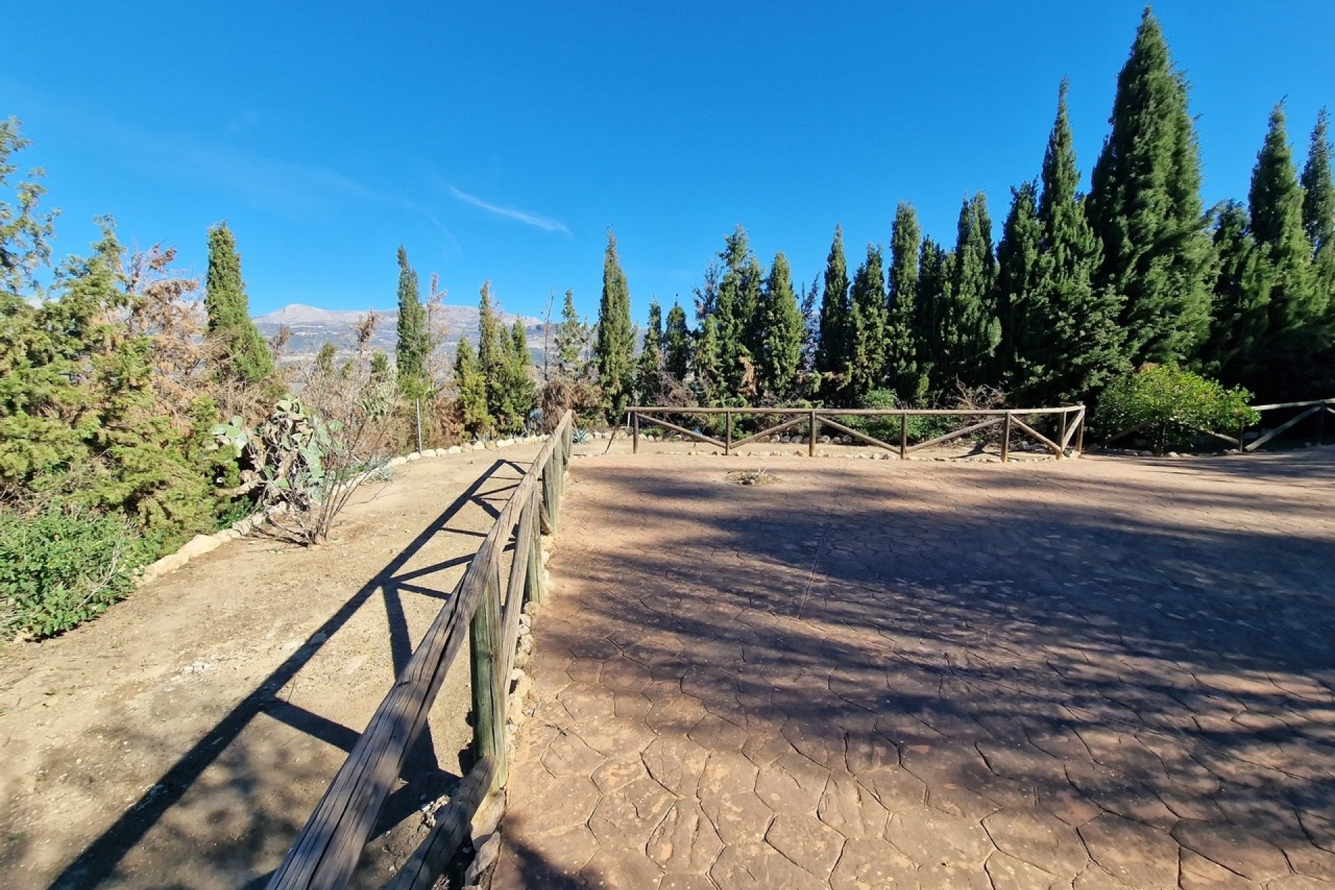 Revente - Villa -
Vinuela - Inland