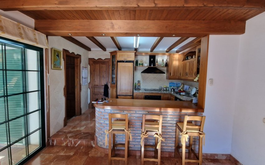 Revente - Villa -
Vinuela - Inland