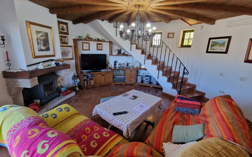 Revente - Villa -
Vinuela - Inland