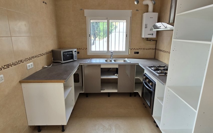 Revente - Villa -
Vinuela - Inland