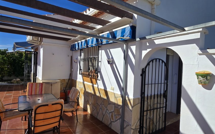 Revente - Villa -
Vinuela - Inland