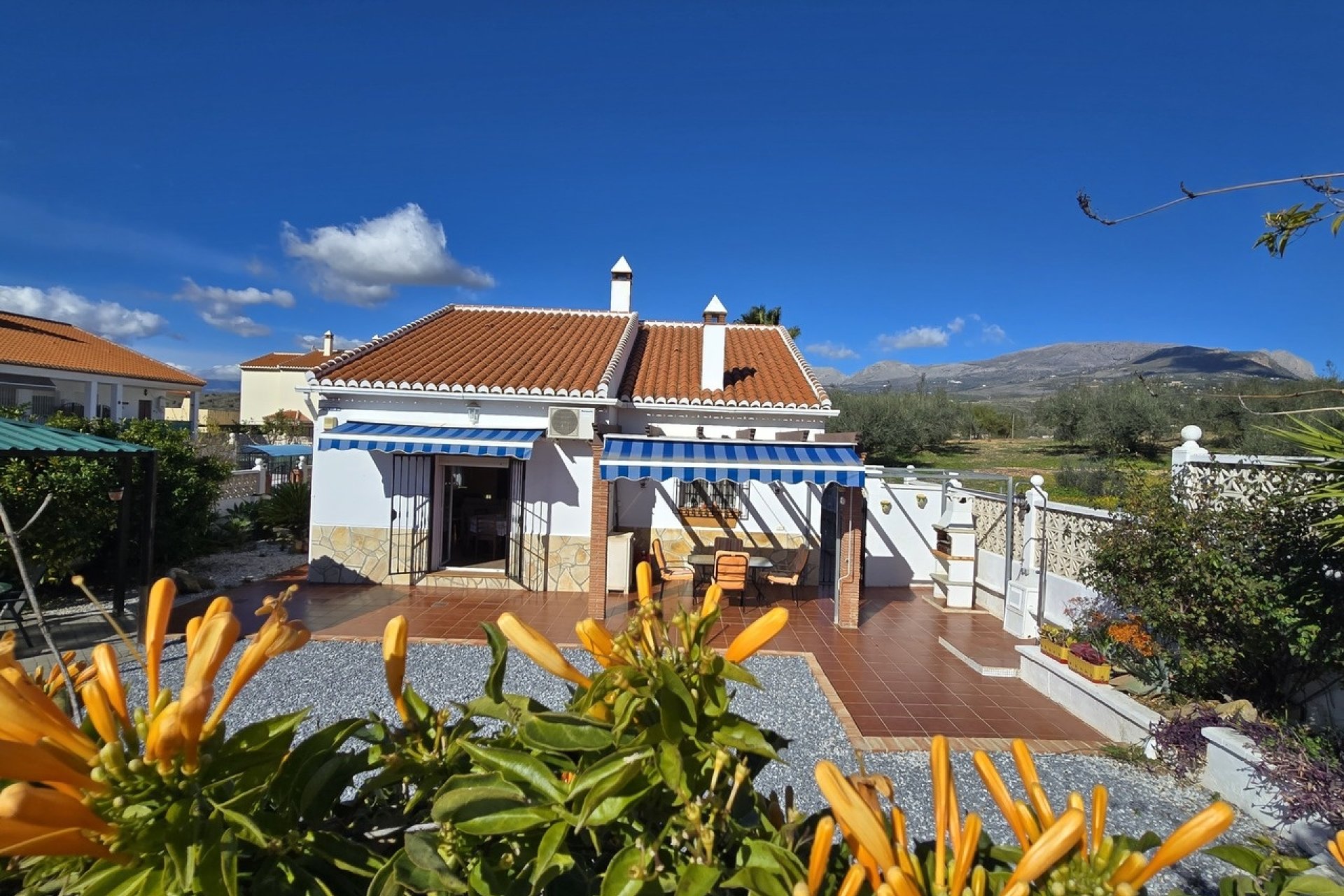 Revente - Villa -
Vinuela - Inland
