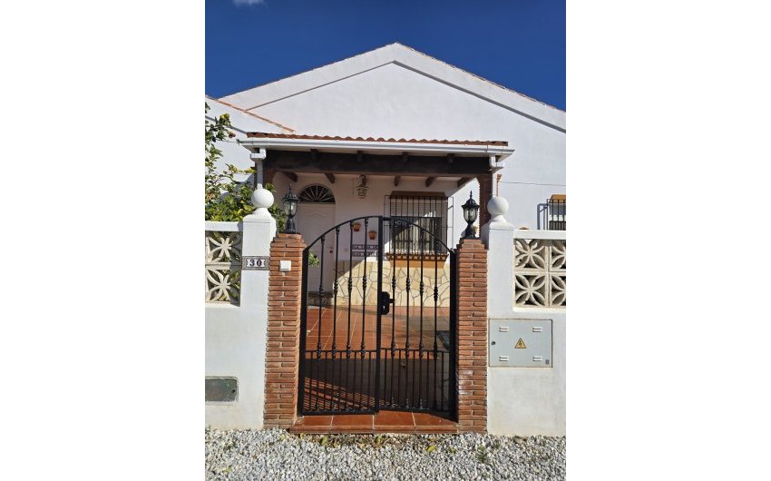 Revente - Villa -
Vinuela - Inland