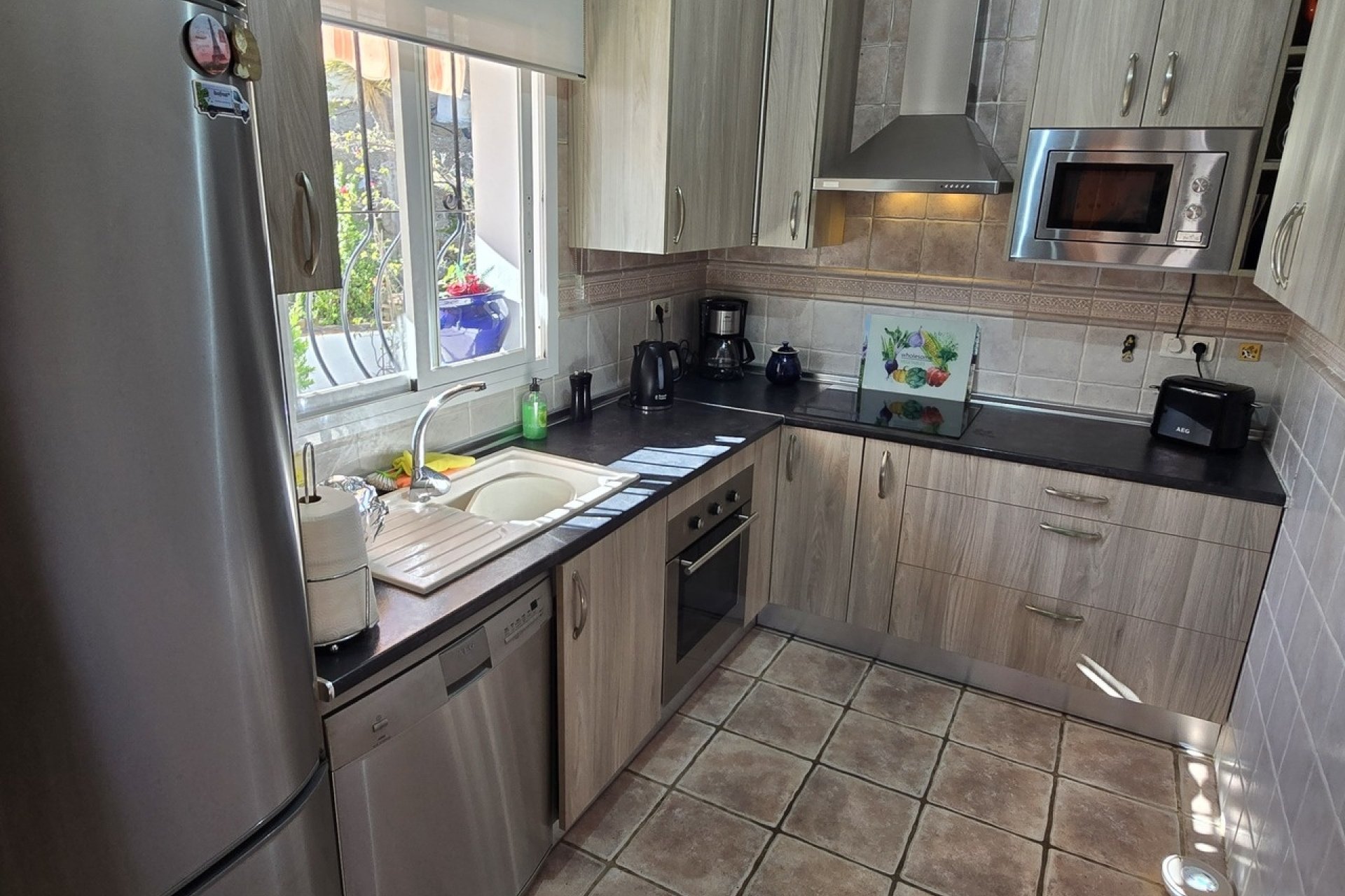 Revente - Villa -
Vinuela - Inland