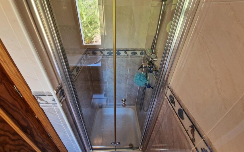 Revente - Villa -
Vinuela - Inland