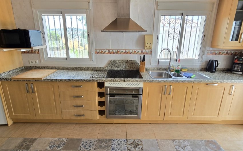 Revente - Villa -
Vinuela - Inland