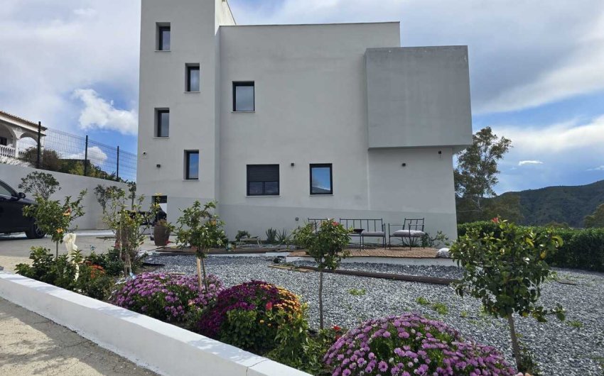 Revente - Villa -
Vinuela - Inland