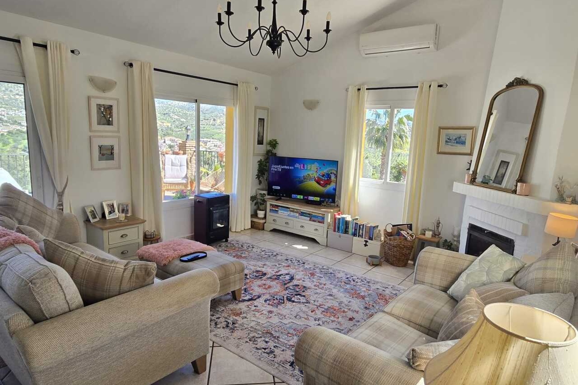 Revente - Villa -
Vinuela - Inland