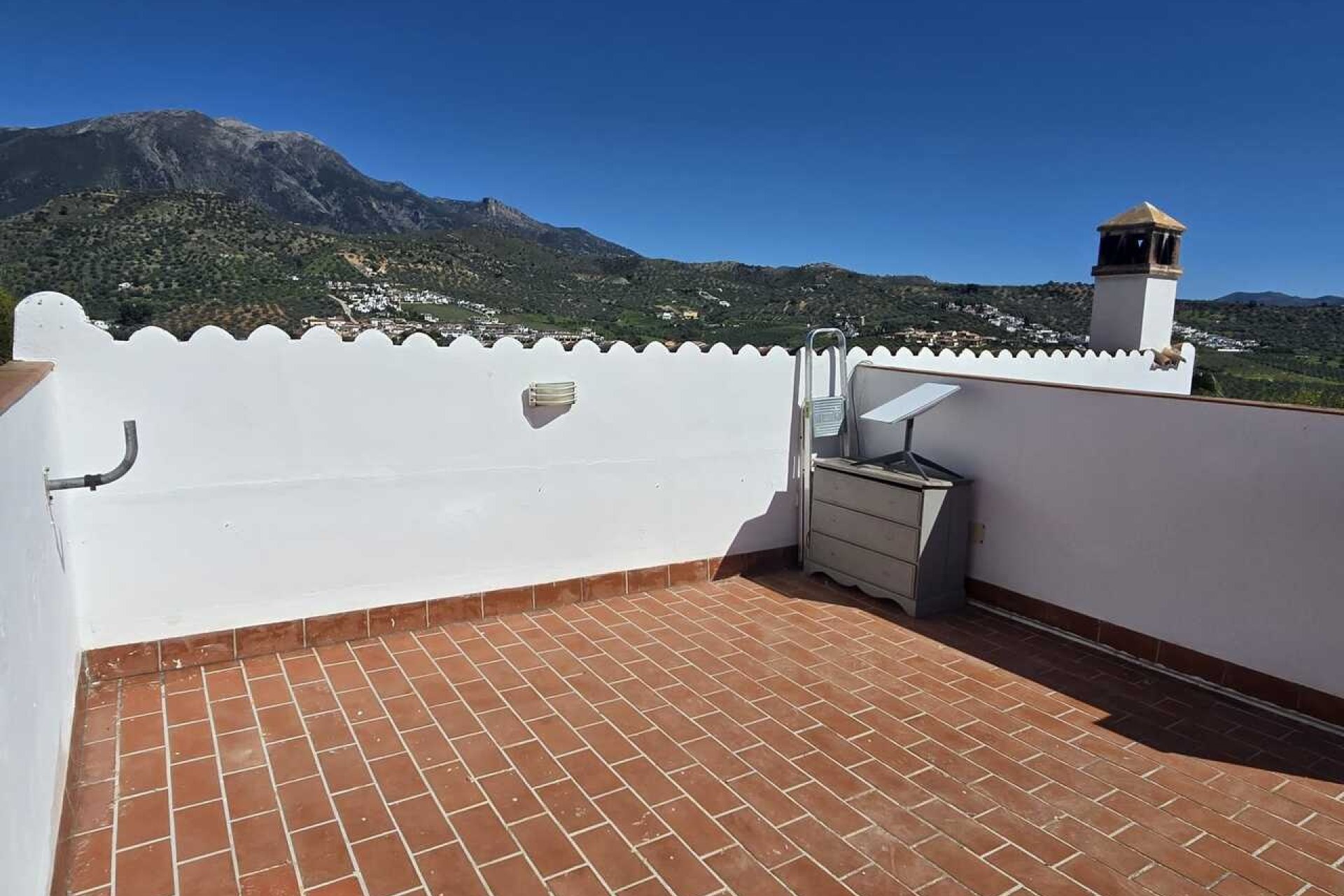 Revente - Villa -
Vinuela - Inland