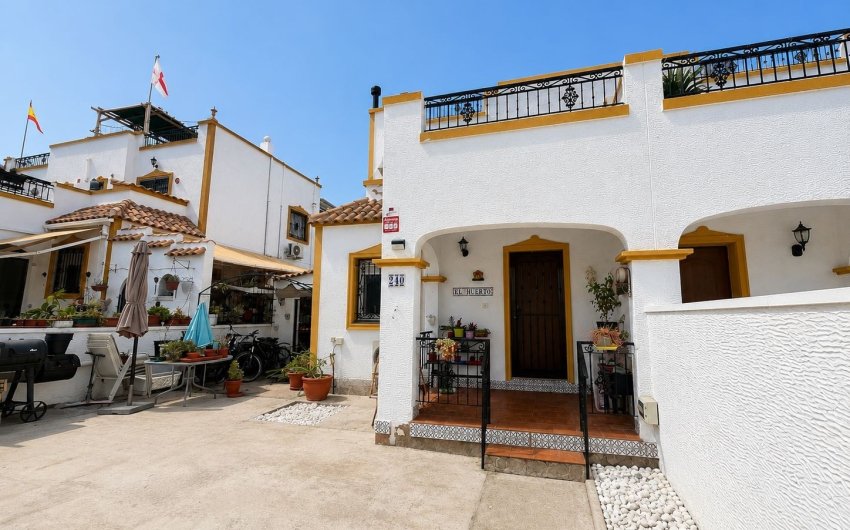 Revente - Villa -
Vistabella Golf Entre Naranjos - Inland