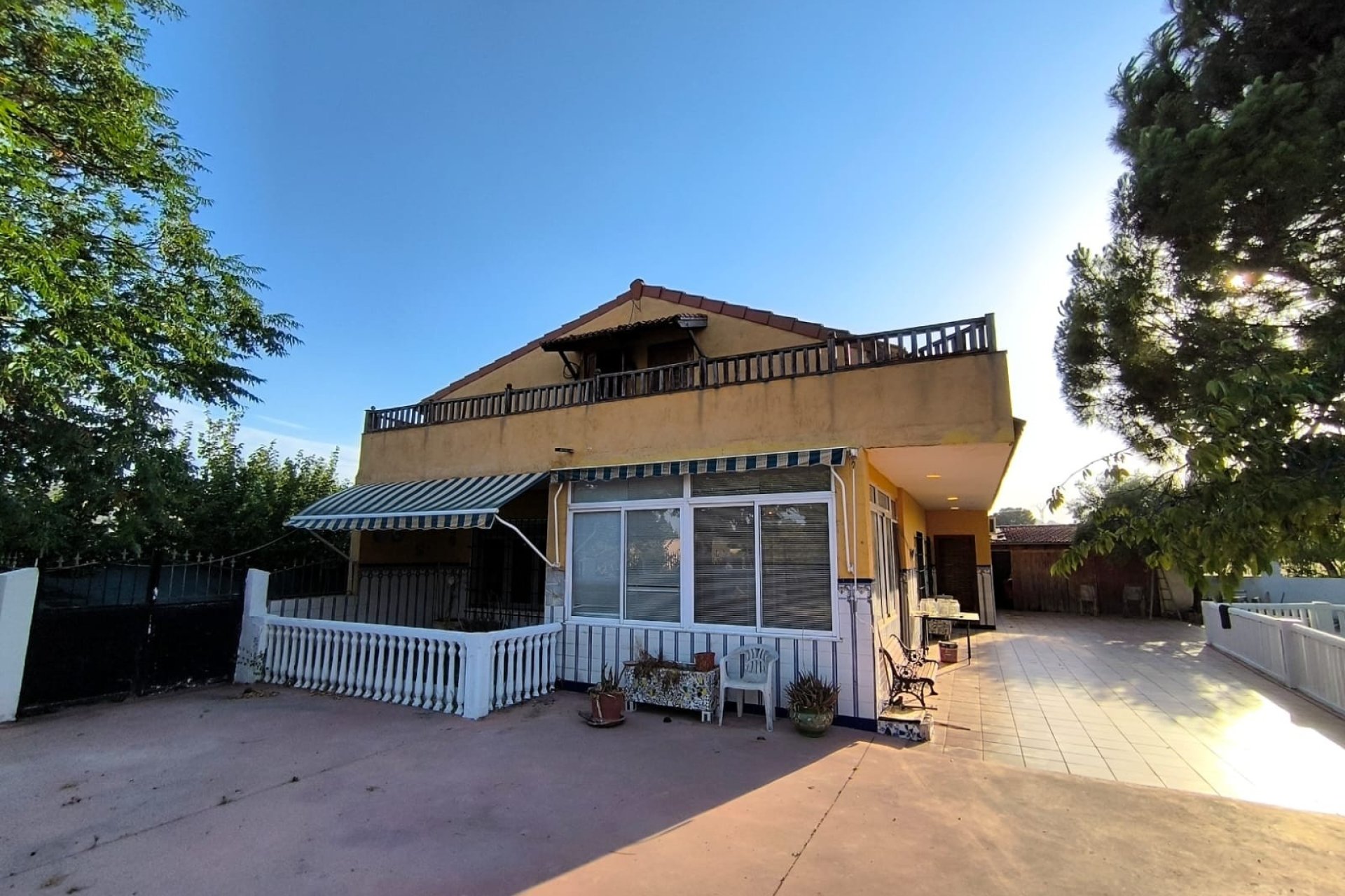 Revente - Villa -
Yecla - Inland