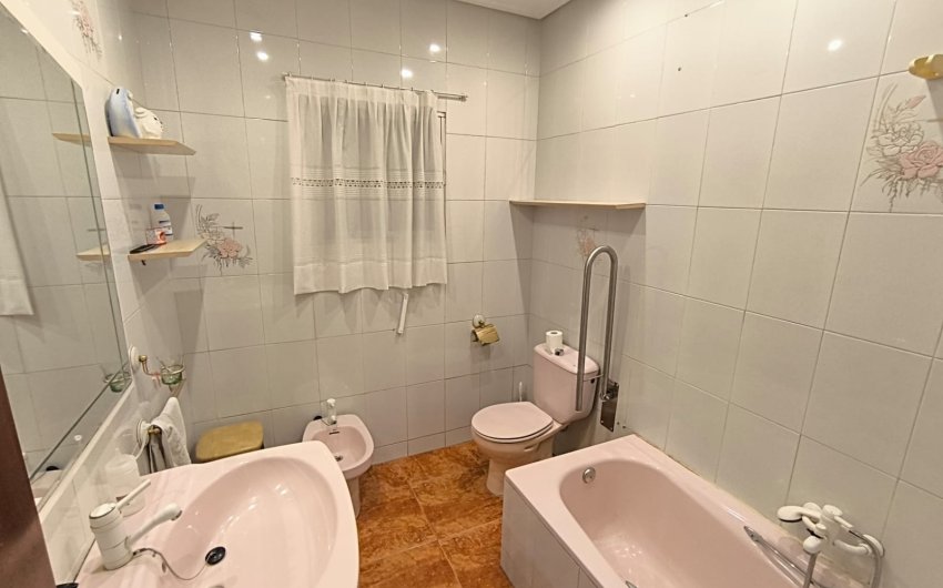 Revente - Villa -
Yecla - Inland