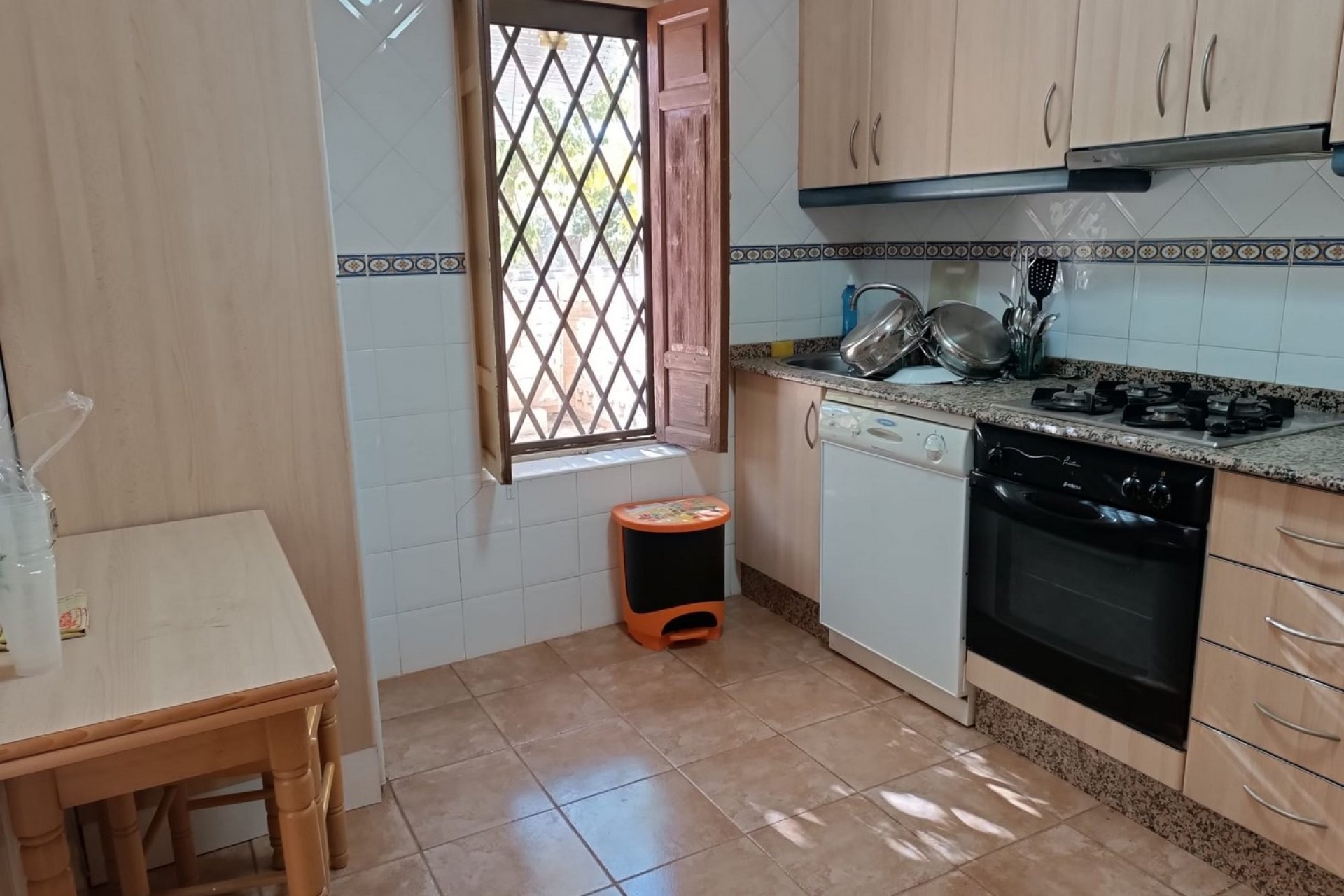 Revente - Villa -
Yecla - Inland