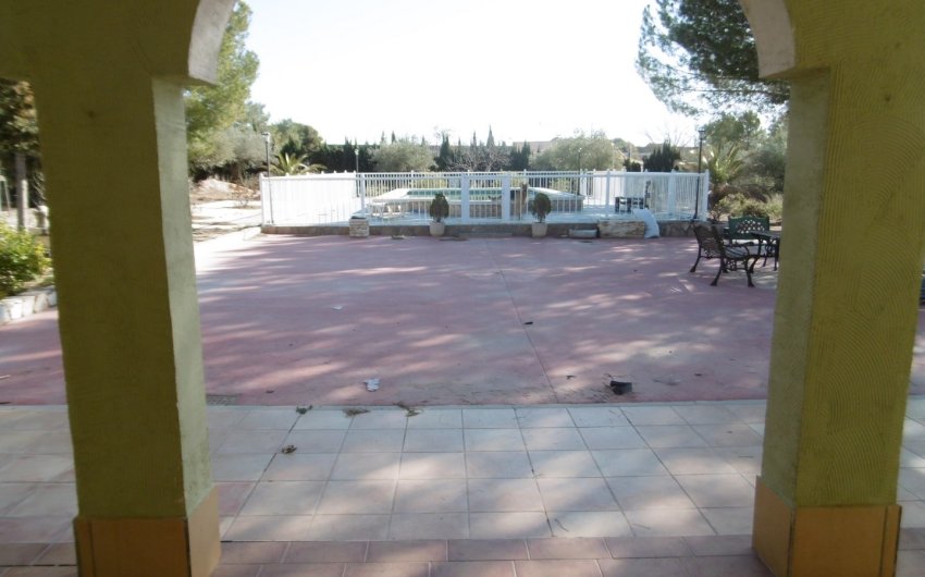 Revente - Villa -
Yecla - Inland