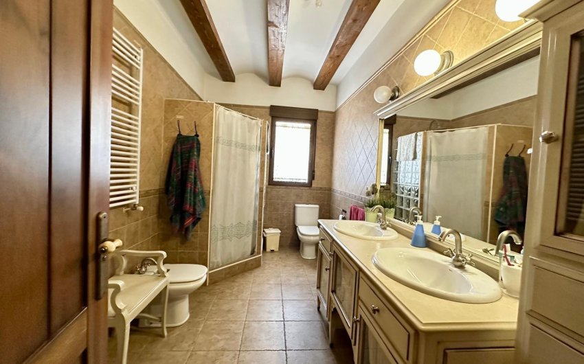 Revente - Villa -
Yecla - Inland