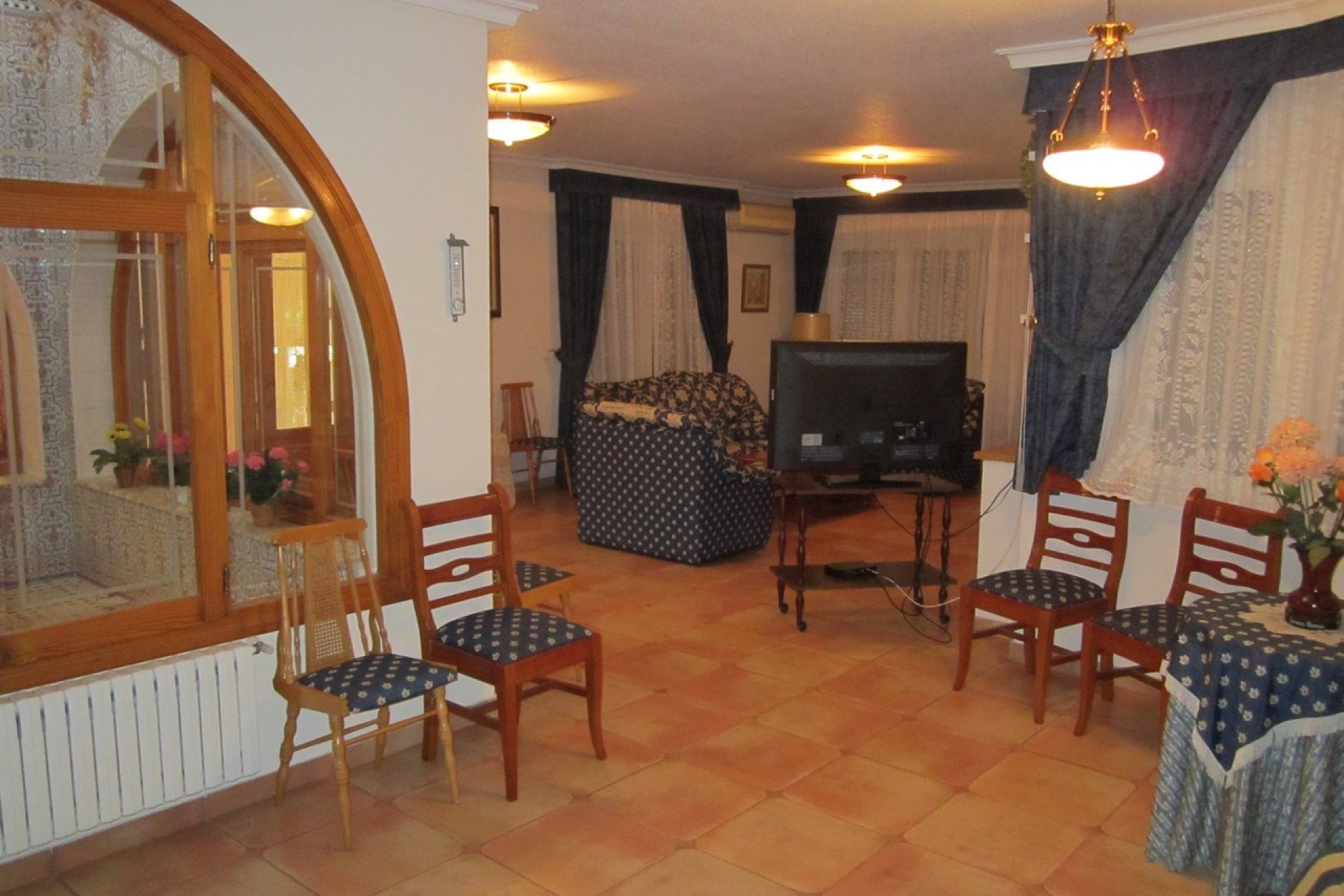 Revente - Villa -
Yecla - Inland