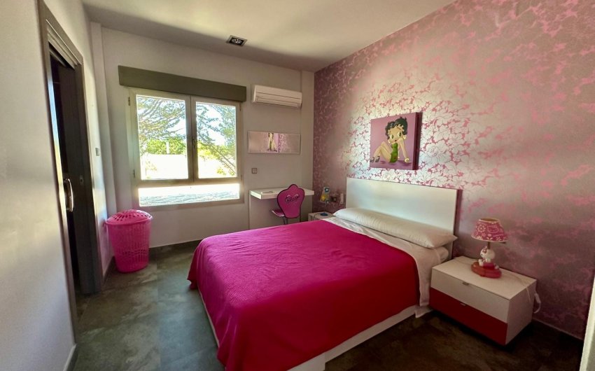 Revente - Villa -
Yecla - Inland