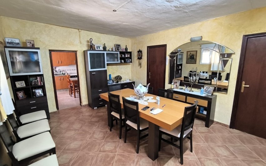 Revente - Villa -
Yecla - Inland