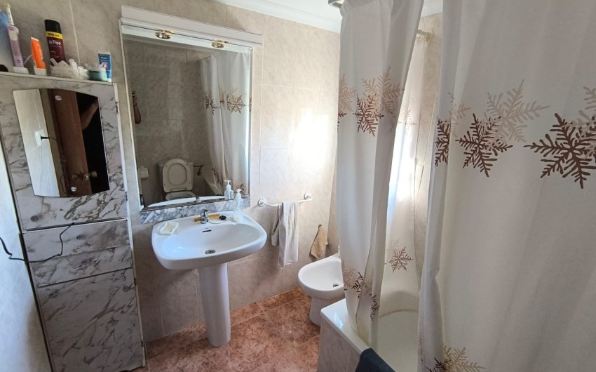 Revente - Villa -
Yecla - Inland