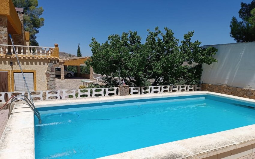 Revente - Villa -
Yecla - Inland