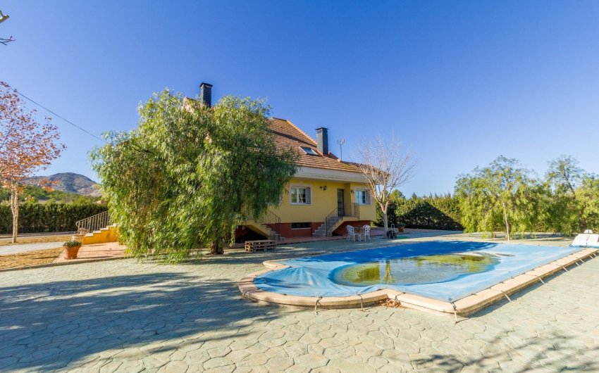 Revente - Villa -
Yecla - Inland