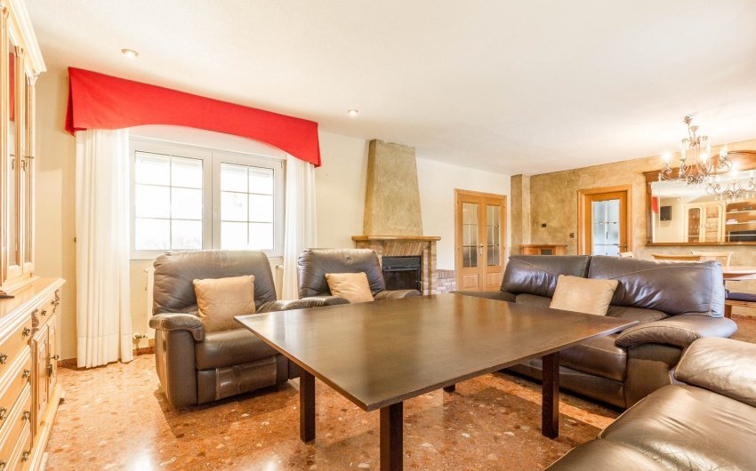 Revente - Villa -
Yecla - Inland