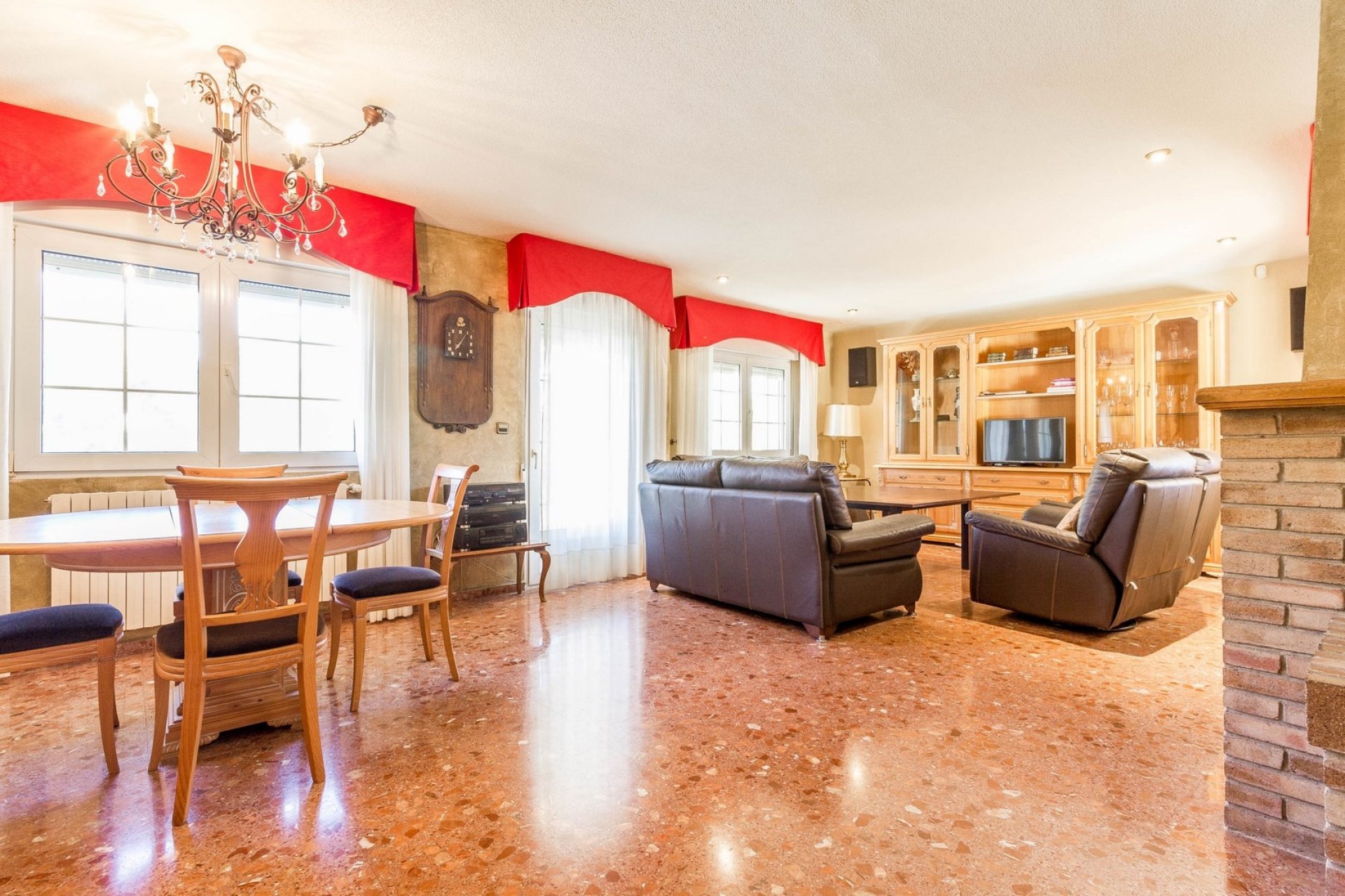 Revente - Villa -
Yecla - Inland