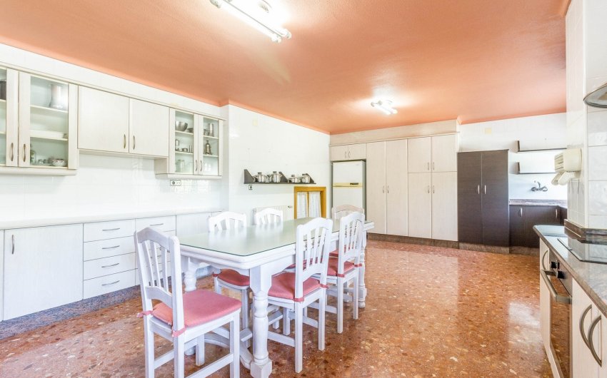 Revente - Villa -
Yecla - Inland