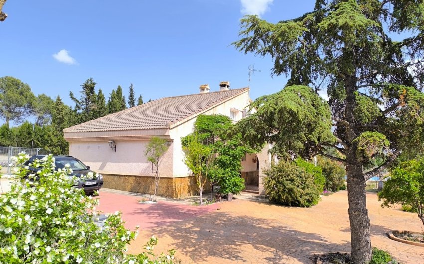 Revente - Villa -
Yecla - Inland