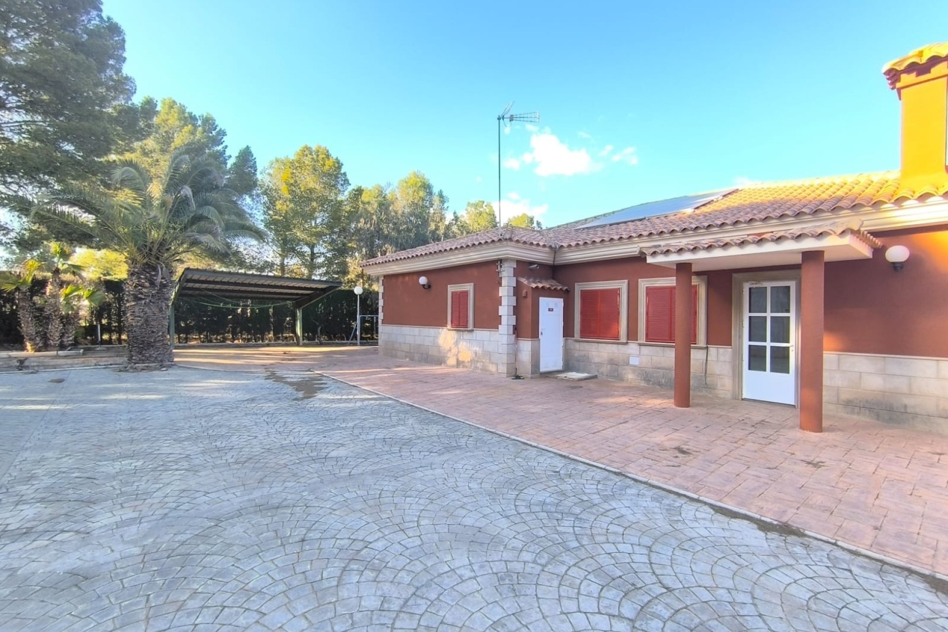 Revente - Villa -
Yecla - Inland