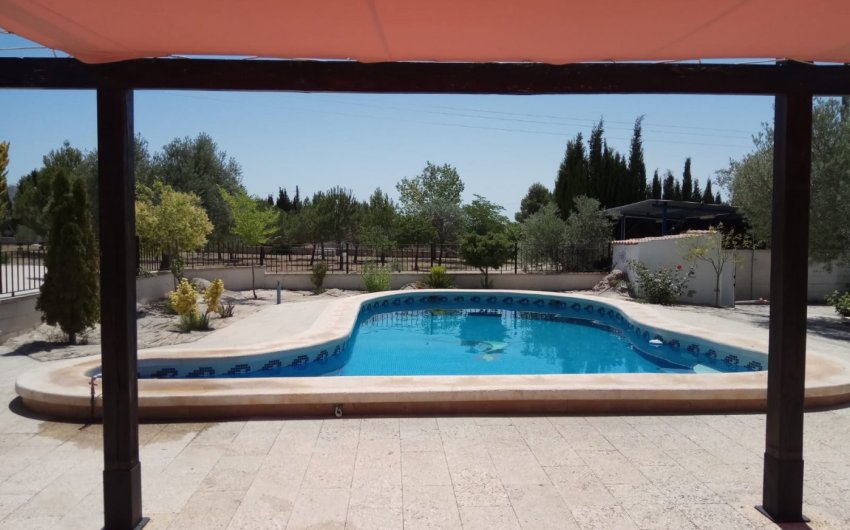 Revente - Villa -
Yecla