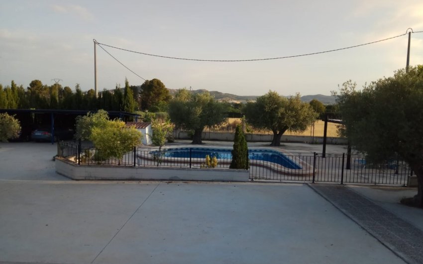 Revente - Villa -
Yecla