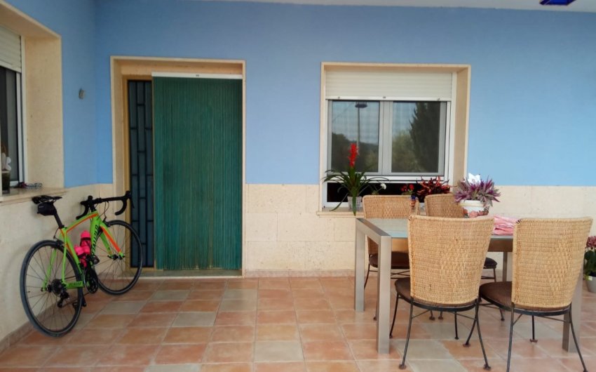 Revente - Villa -
Yecla