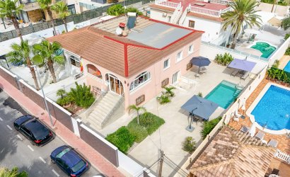 Semi-Detached - Resale - Punta Prima -
                Punta Prima
