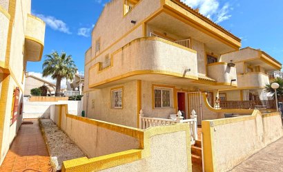 Semi Detached Villa - Herverkoop - Orihuela Costa -
                Los Altos