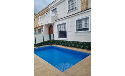 Town House - Herverkoop - Orihuela Costa -
                Costa Blanca