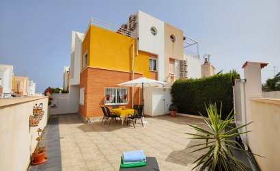 Town House - Herverkoop -
                Orihuela Costa - MLSC-13896