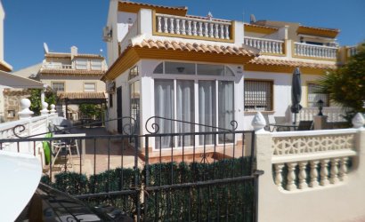 Town House - Herverkoop - Playa Flamenca -
                Costa Blanca