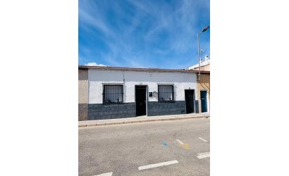 Town House - Herverkoop - San Miguel de Salinas -
                Inland