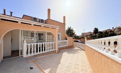 Town House - Herverkoop - Torrevieja -
                Miramar - Torre Del Moro