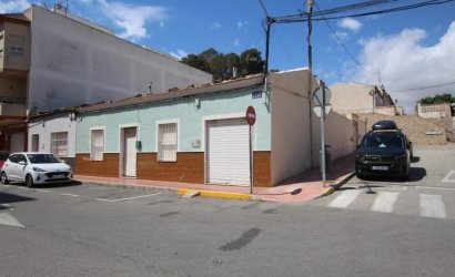 Town House - Reventa - Guardamar del Segura -
                Centro